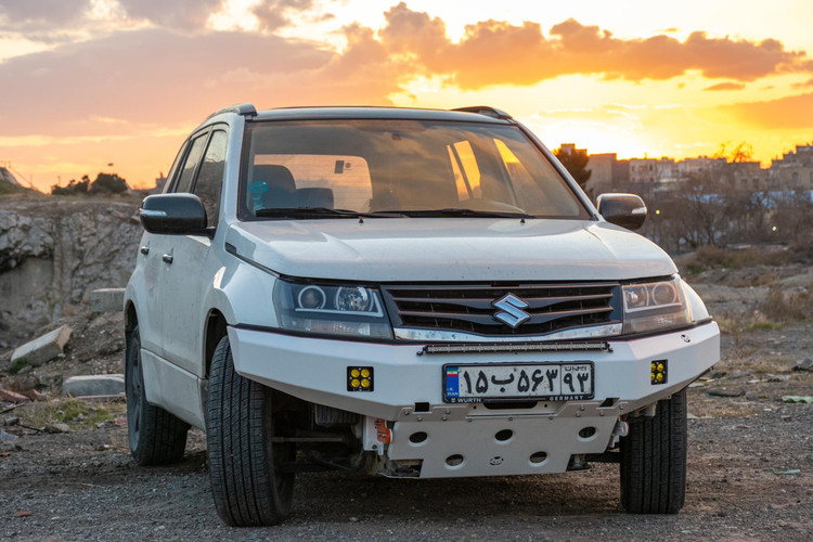 سپر جلو آفرودی سوزوکی ویتارا برند فاکس همراه با سینی زیر رادیاتور و پروژکتور FOX | Fox Off-Road Front Bumper For Suzuki Vitara