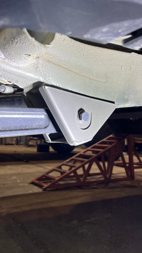 محافظ پایه مندل سوزوکی جیمنی فاکس | Fox Radius Arm Guard for Suzuki Jimny