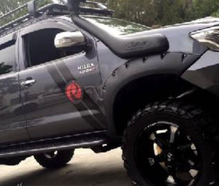 فندر (فلاپ دور گلگیر) تویوتا هایلوکس ویگو برند تلاوی | Telawei Fender Flares for Toyota Hilux Vigo