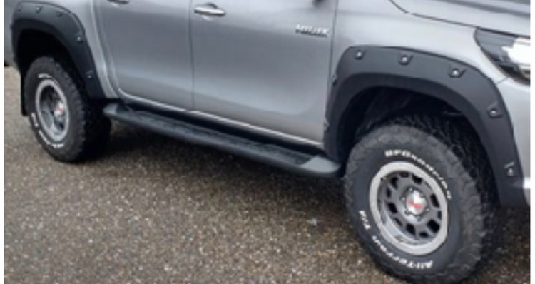 فندر (فلاپ دور گلگیر) تویوتا هایلوکس روو (Revo) برند تلاوی | Telawei Fender Flares for Toyota Hilux Revo