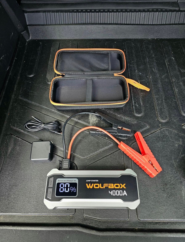 جامپ استارتر WOLFBOX مدل MegaVolt24 WOLFBOX MegaVolt24 4000A Jump Starter | 24,000mAh | PD 65W Fast Charge